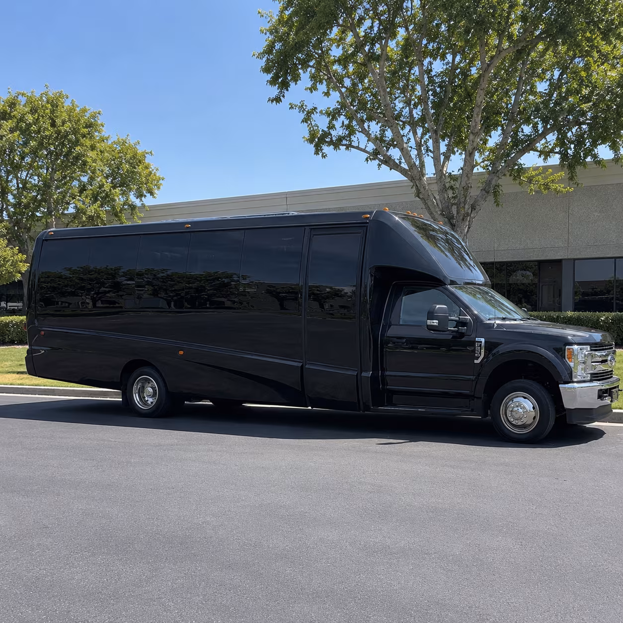 breaux bridge crawfish capital world party bus rental