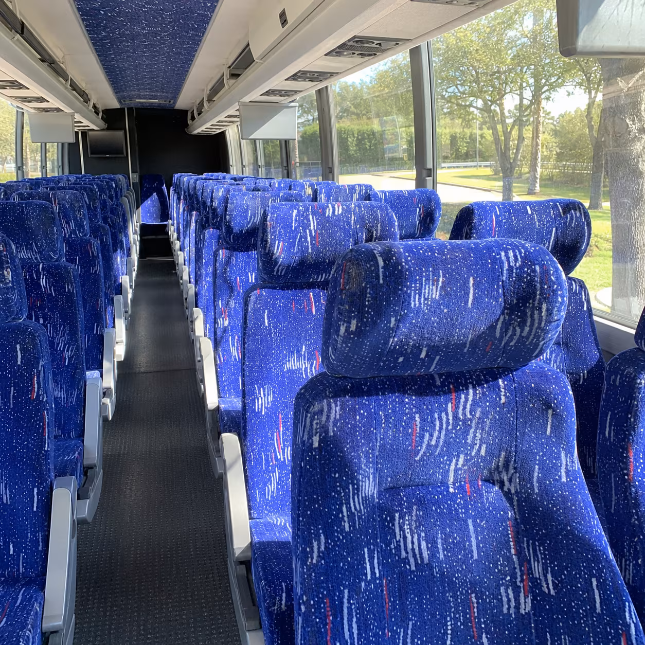 charter buses to lsu tiger stadium from lafayette