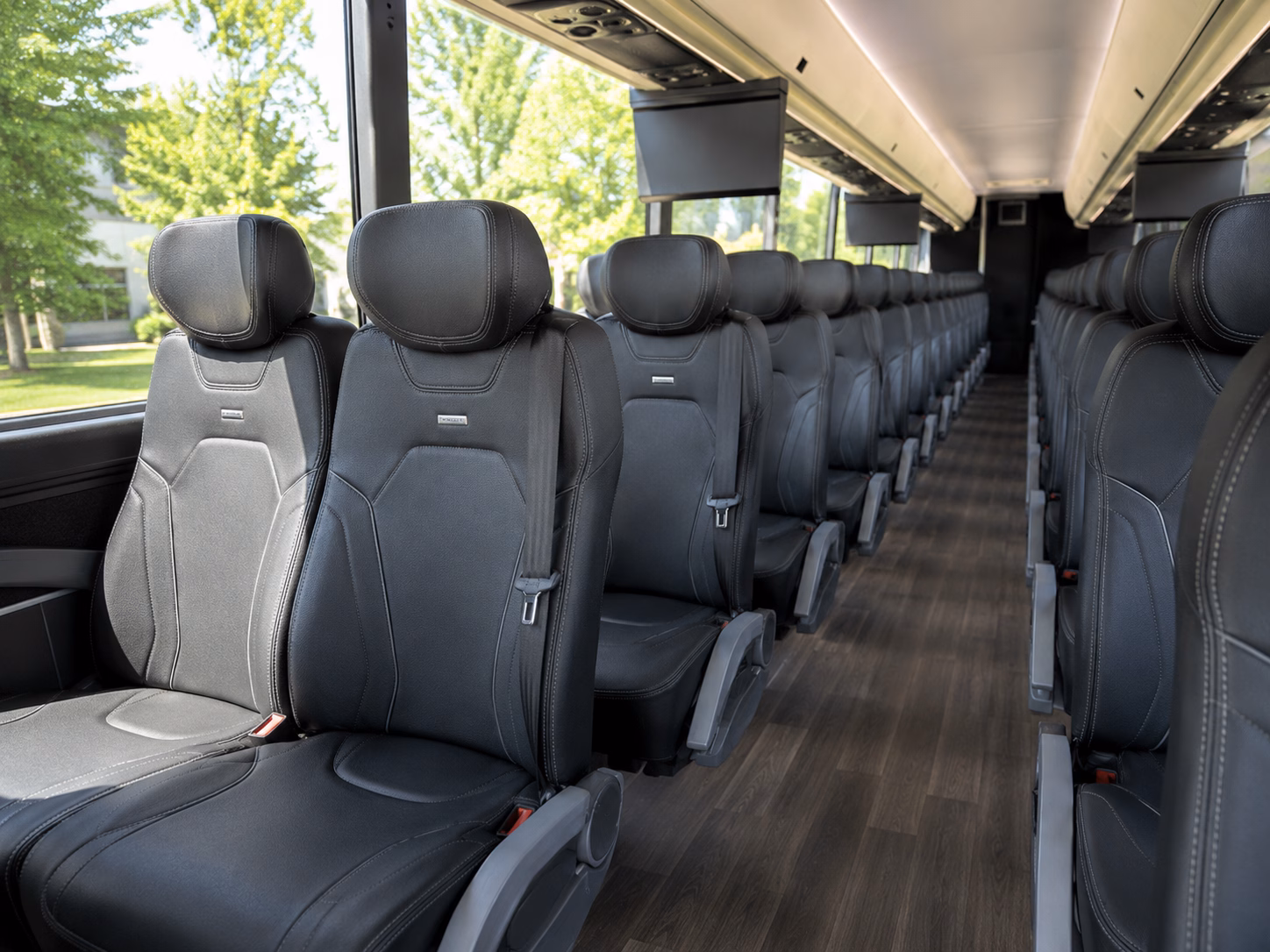 how the type of bus changes the price in lafayette louisiana