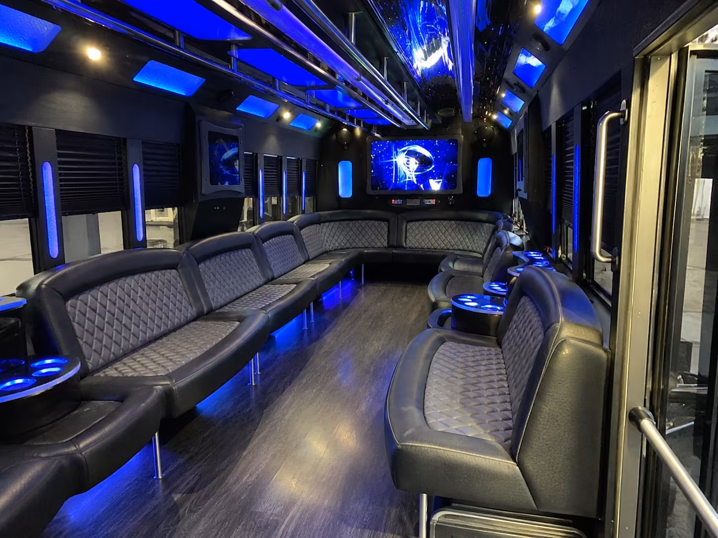 lafayette 28 passenger party bus interior