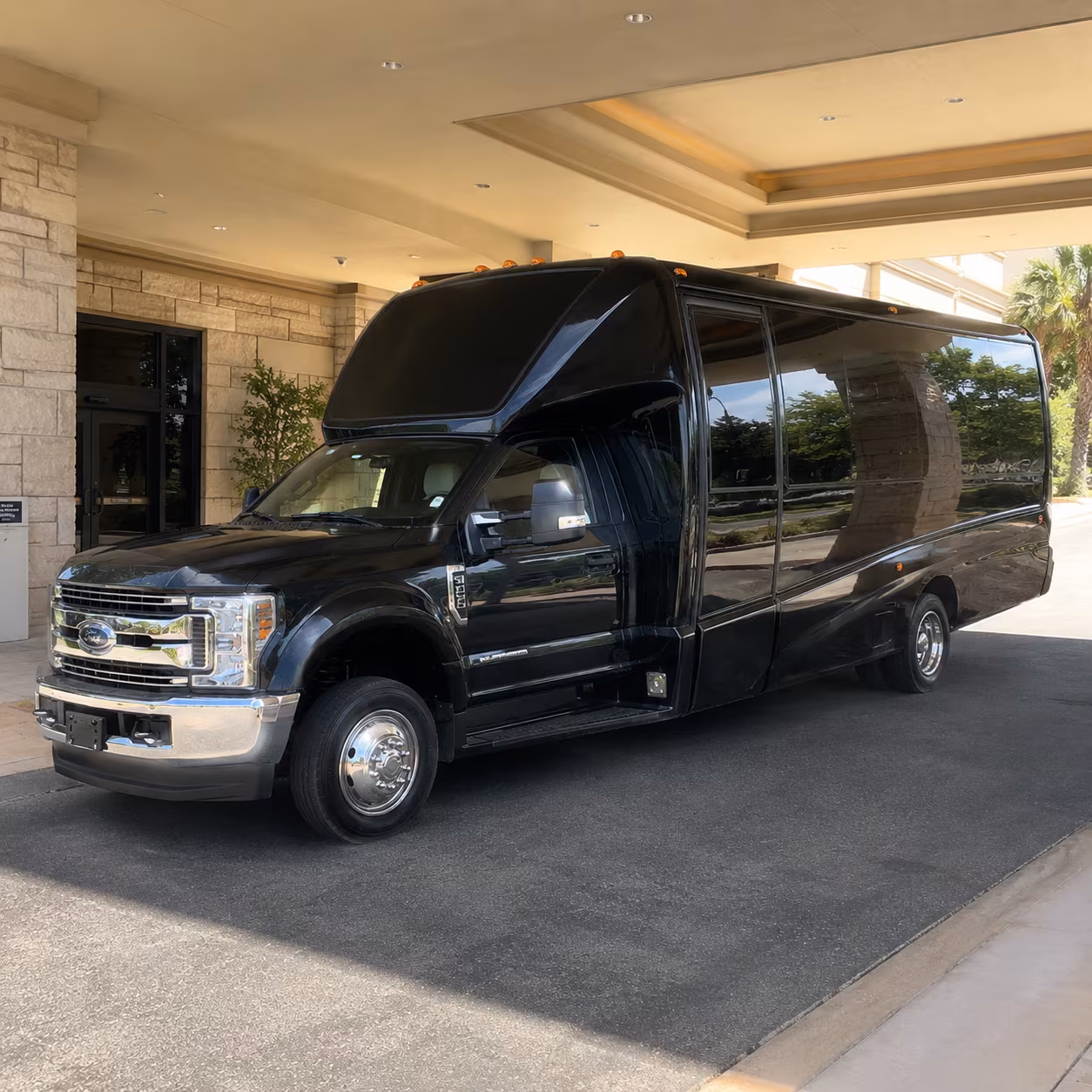 lafayette new years eve party bus rental