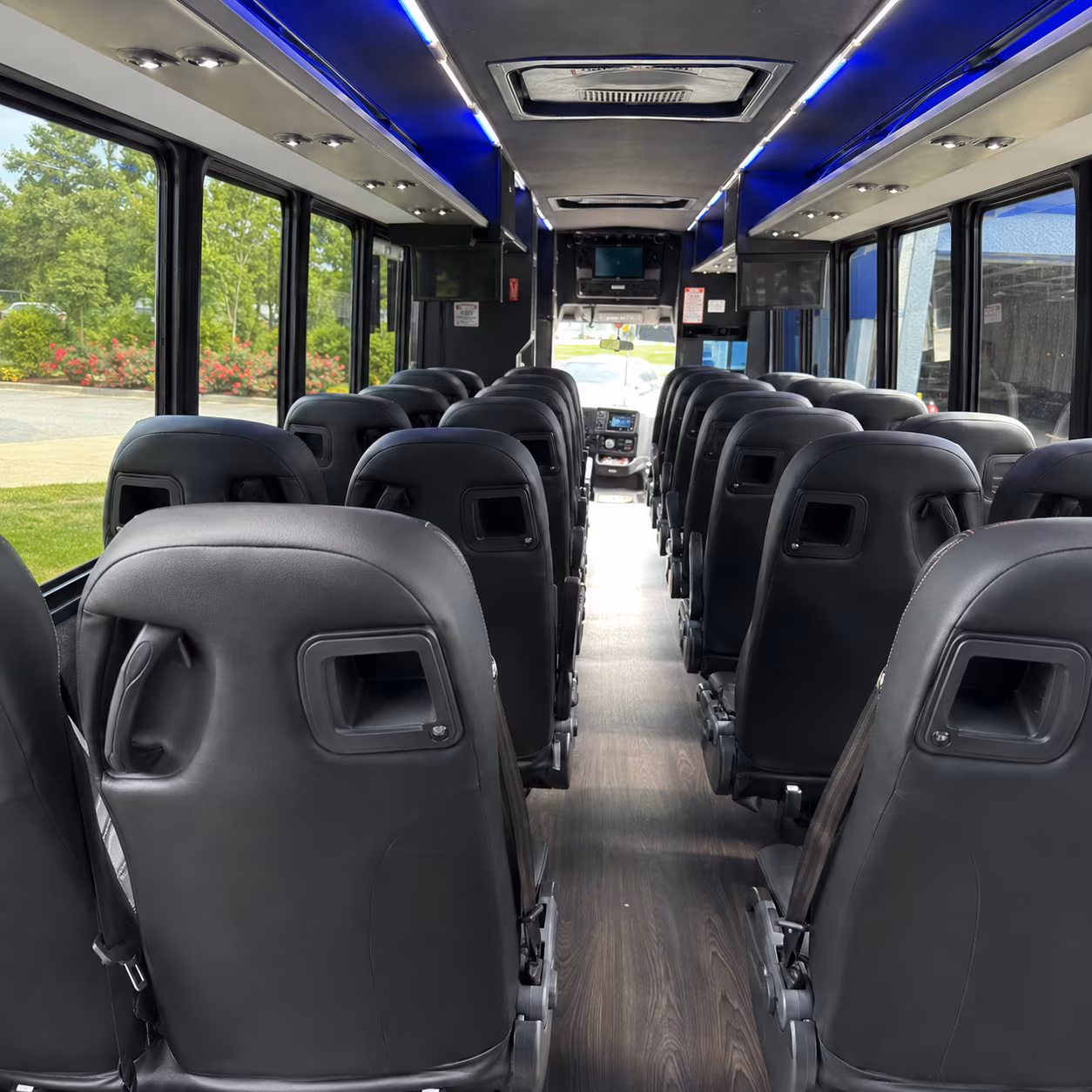 minibus rentals for lafayette prom groups who want comfort without the fuss